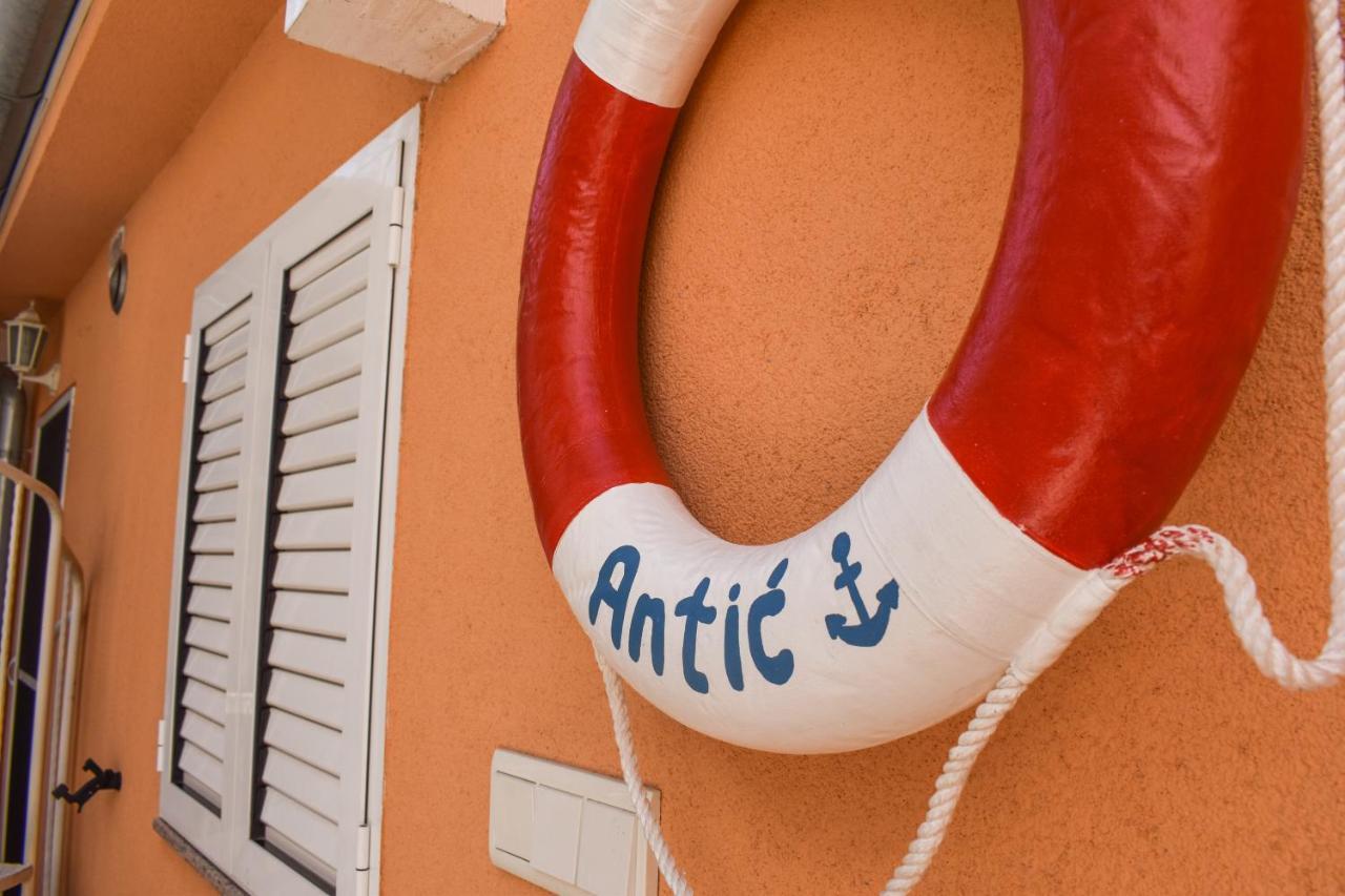 Kuca Za Odmor Antic - Holiday House Antic โนวีวีโนดอลสกี ภายนอก รูปภาพ