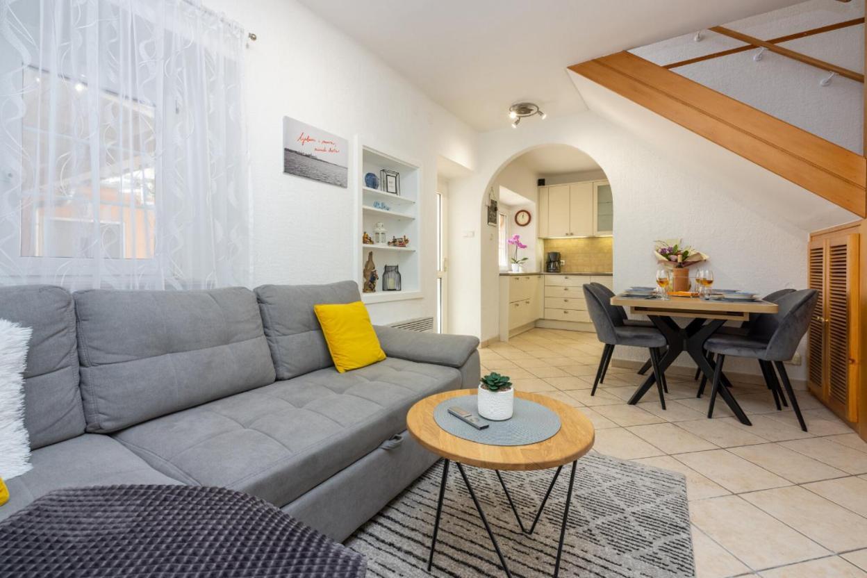 Kuca Za Odmor Antic - Holiday House Antic โนวีวีโนดอลสกี ภายนอก รูปภาพ